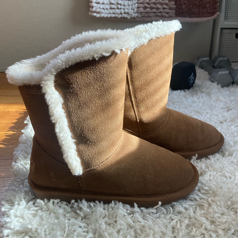 Minnetonka Boots 7M 85711